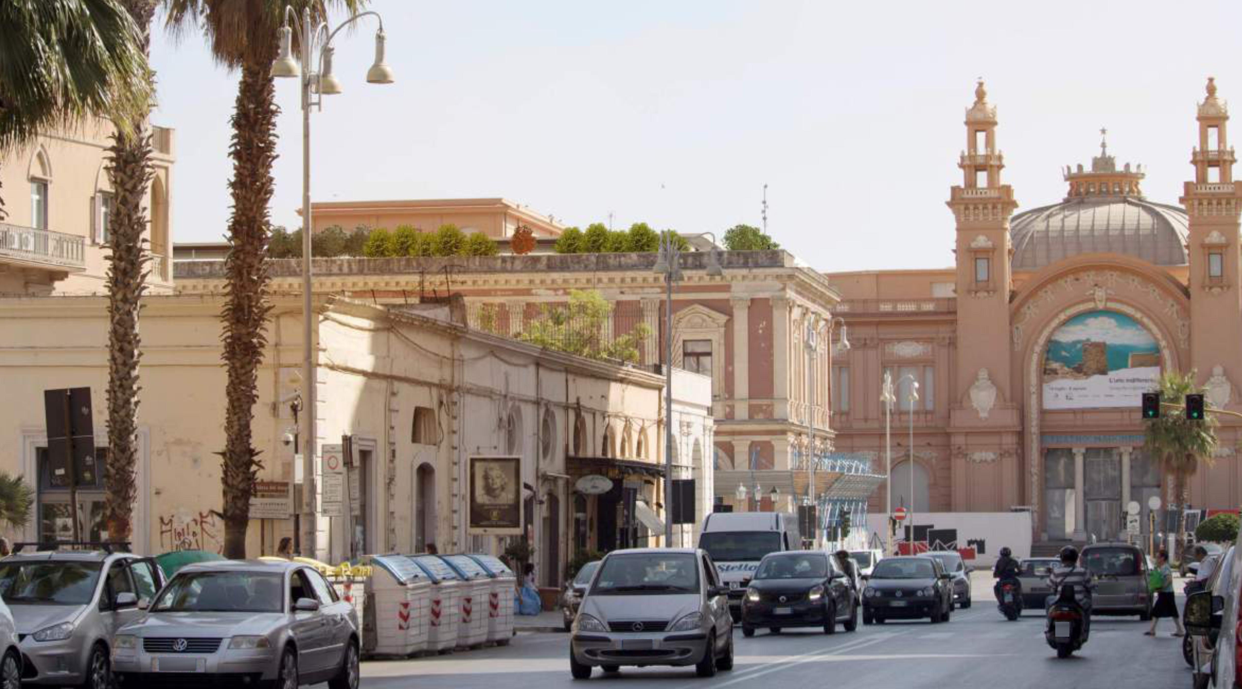 Bari nuova luce su corso Vittorio Emanuele intervento da mezzo